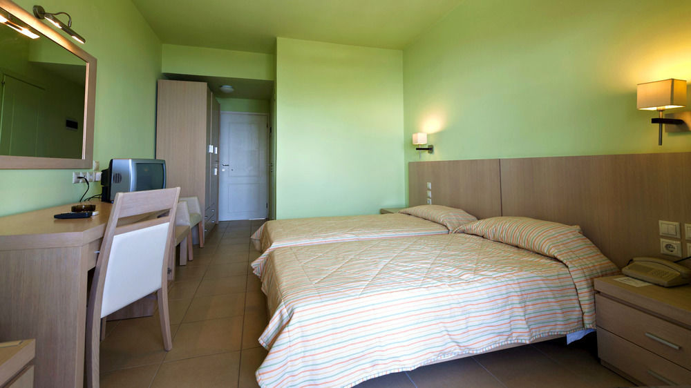 Skiathos Club Hotel & Suites Vasilias  Ngoại thất bức ảnh