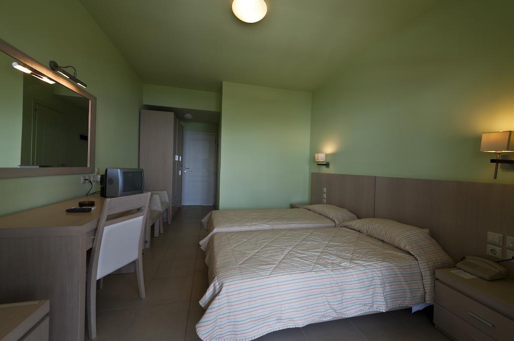 Skiathos Club Hotel & Suites Vasilias  Ngoại thất bức ảnh